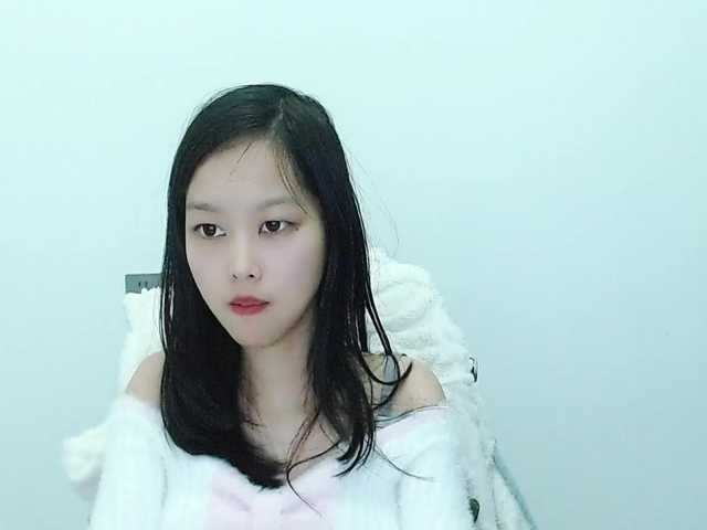 Selinababy99's BongaCams show and profile