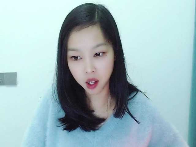 Selinababy99's BongaCams show and profile