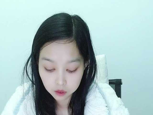 Selinababy99's BongaCams show and profile