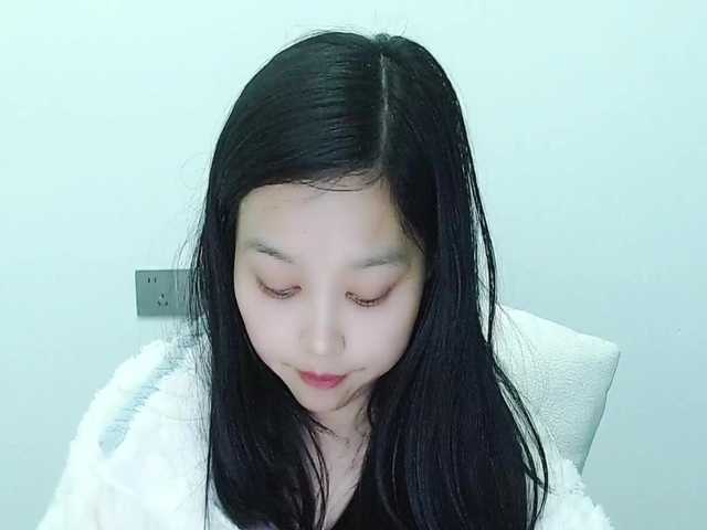 Selinababy99's BongaCams show and profile