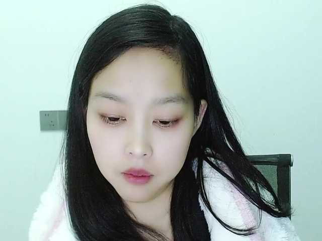 Selinababy99's BongaCams show and profile