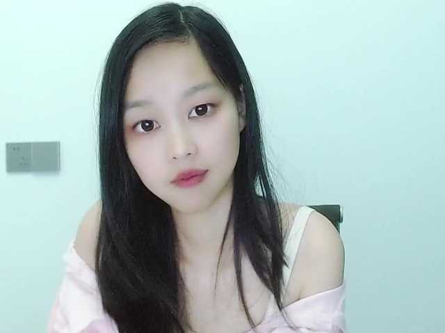 Selinababy99's BongaCams show and profile