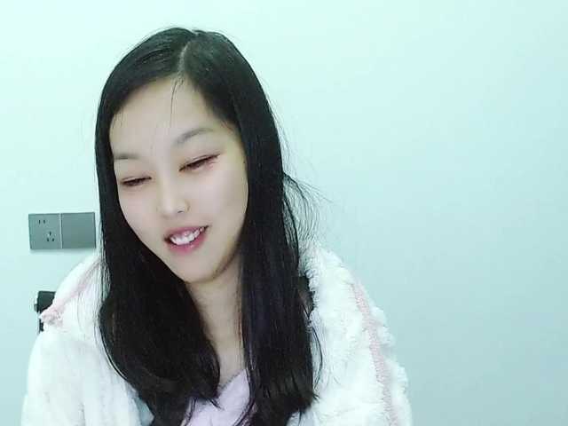 Selinababy99's BongaCams show and profile