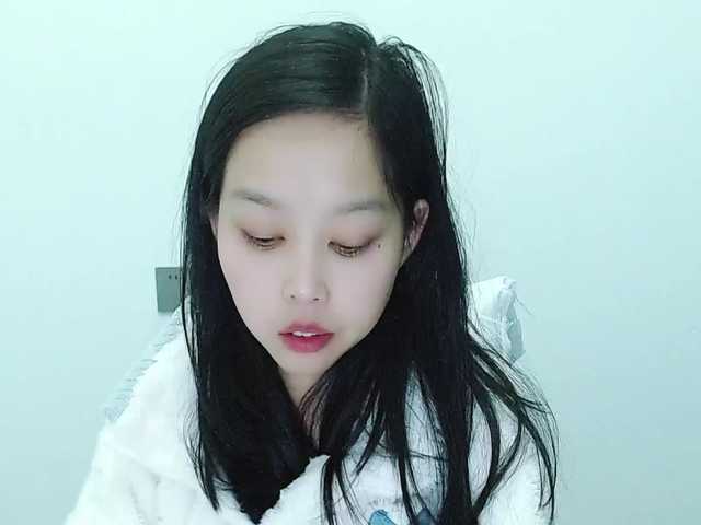 Selinababy99's BongaCams show and profile