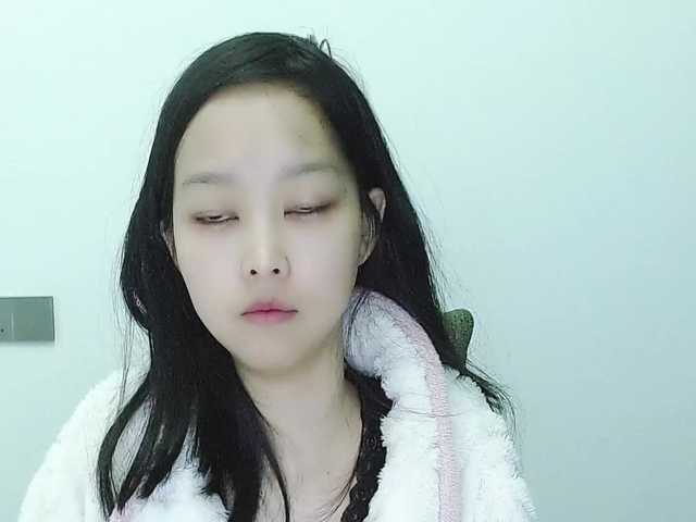 Selinababy99's BongaCams show and profile