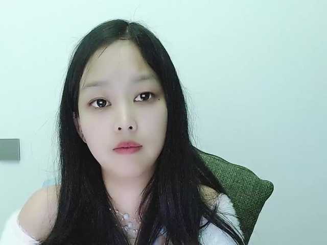 Selinababy99's BongaCams show and profile