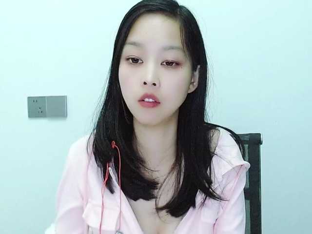 Selinababy99's BongaCams show and profile