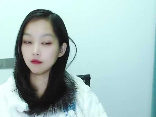 Selinababy99's BongaCams show and profile