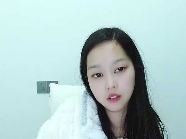 Selinababy99's BongaCams show and profile