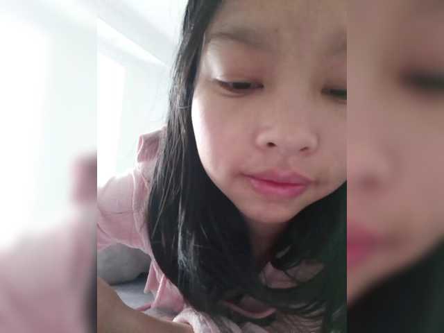 Selinababy99's BongaCams show and profile