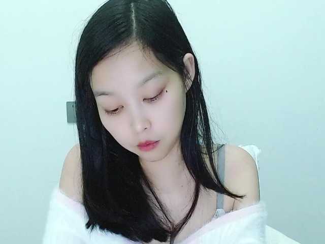 Selinababy99's BongaCams show and profile