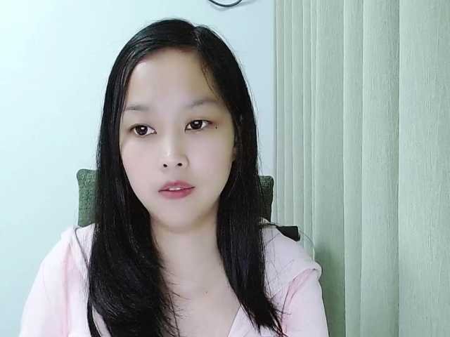 Selinababy99's BongaCams show and profile