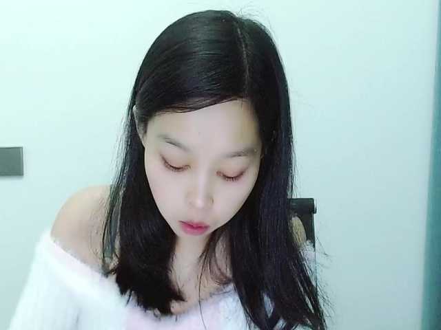 Selinababy99's BongaCams show and profile