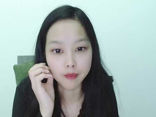 Selinababy99's BongaCams show and profile