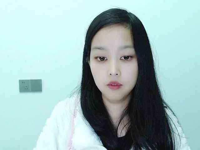 Selinababy99's BongaCams show and profile