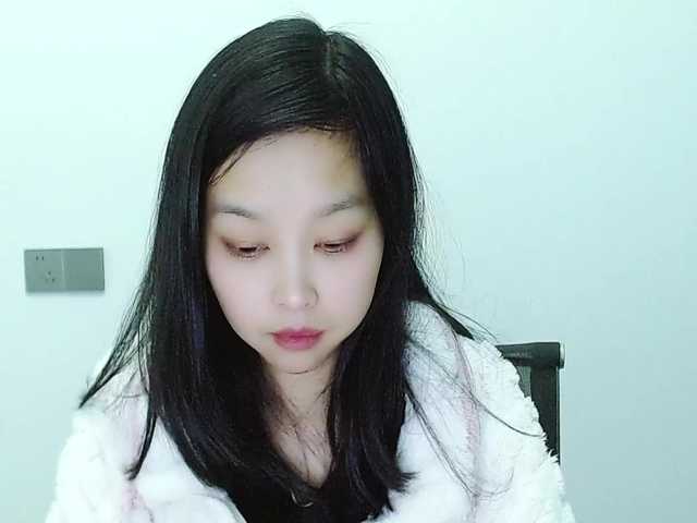 Selinababy99's BongaCams show and profile