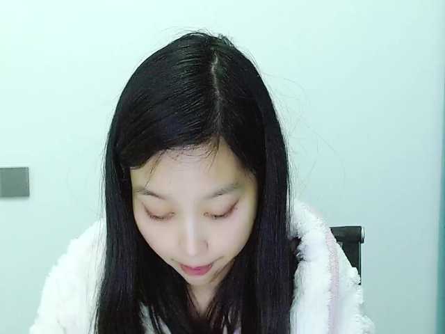 Selinababy99's BongaCams show and profile