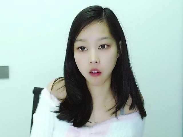 Selinababy99's BongaCams show and profile