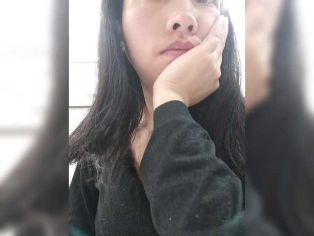 Selinababy99's BongaCams show and profile