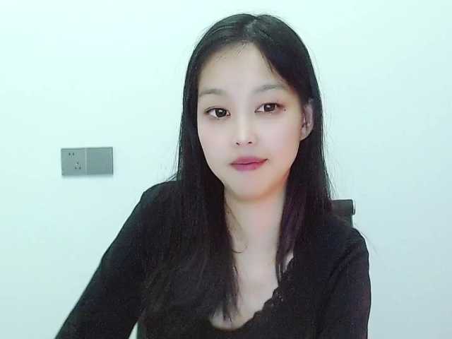 Selinababy99's BongaCams show and profile