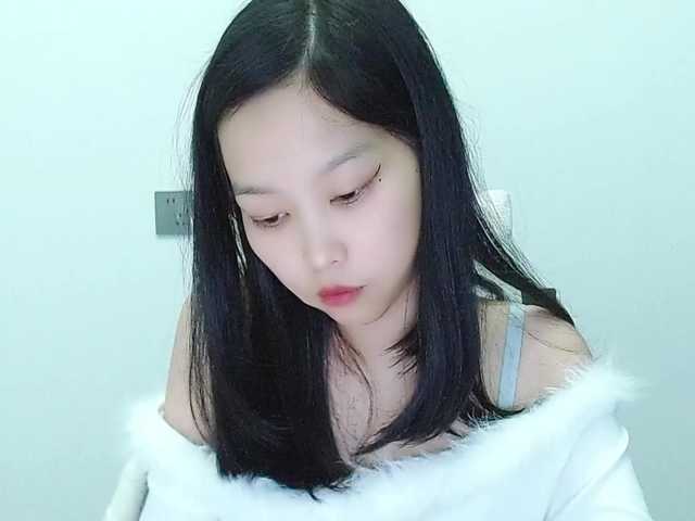 Selinababy99's BongaCams show and profile