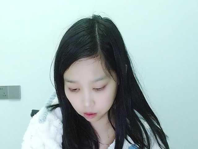 Selinababy99's BongaCams show and profile