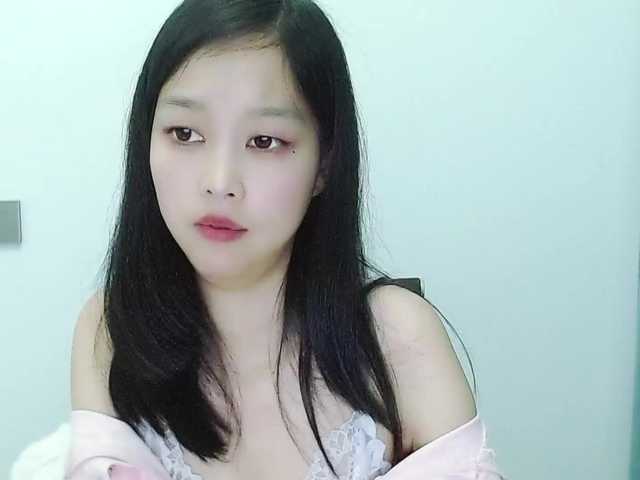 Selinababy99's BongaCams show and profile