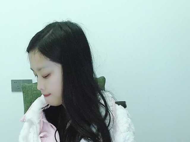 Selinababy99's BongaCams show and profile