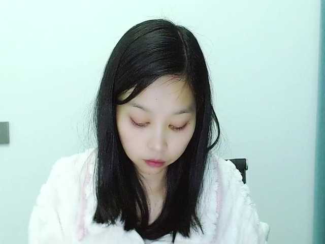 Selinababy99's BongaCams show and profile