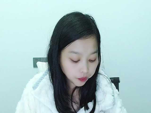 Selinababy99's BongaCams show and profile