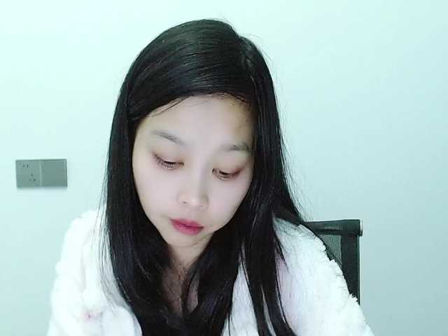 Selinababy99's BongaCams show and profile