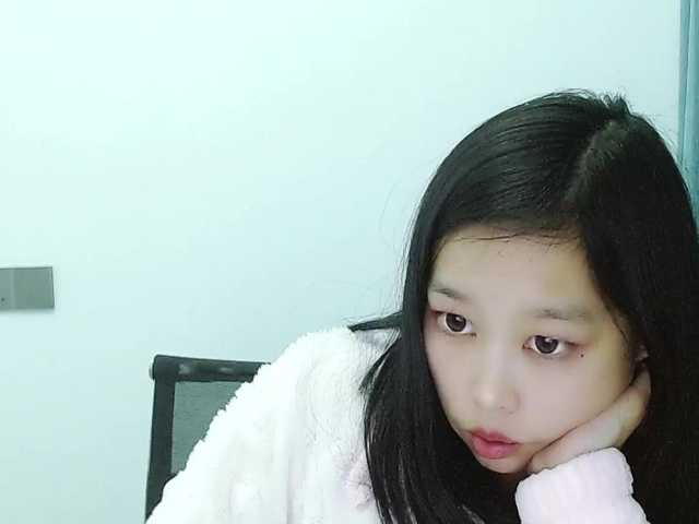 Selinababy99's BongaCams show and profile