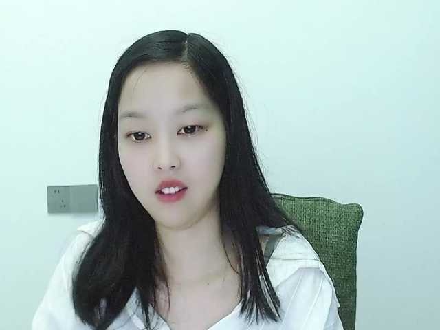 Selinababy99's BongaCams show and profile