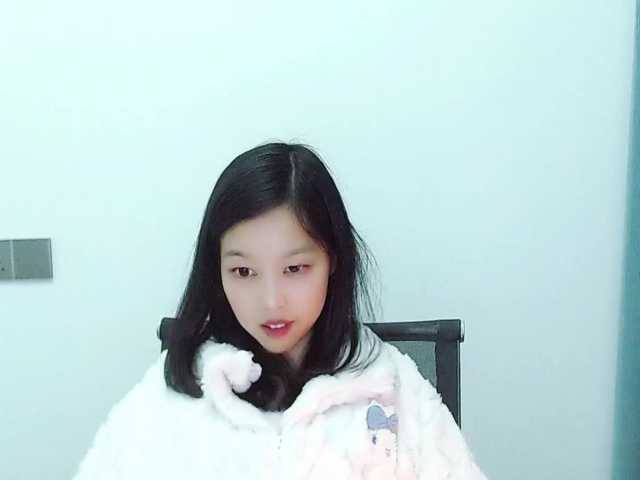 Selinababy99's BongaCams show and profile