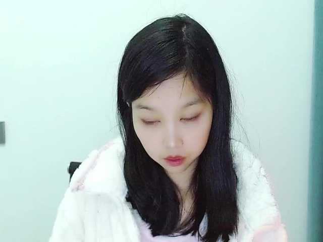 Selinababy99's BongaCams show and profile