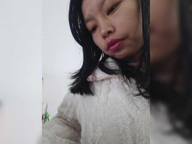 Selinababy99's BongaCams show and profile