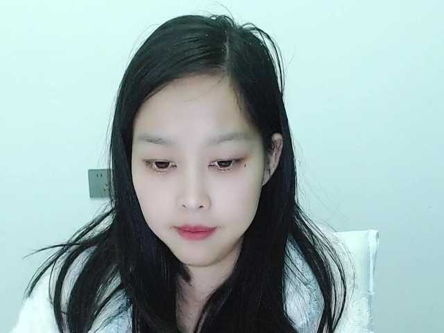 Selinababy99's BongaCams show and profile