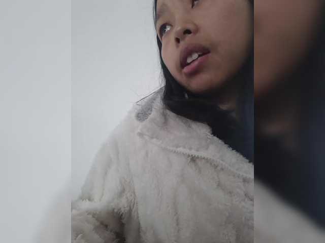 Selinababy99's BongaCams show and profile