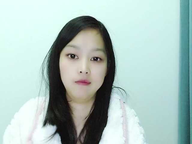 Selinababy99's BongaCams show and profile