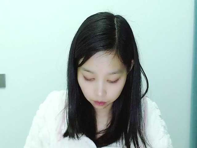 Selinababy99's BongaCams show and profile