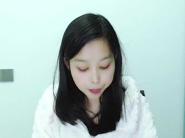 Selinababy99's BongaCams show and profile