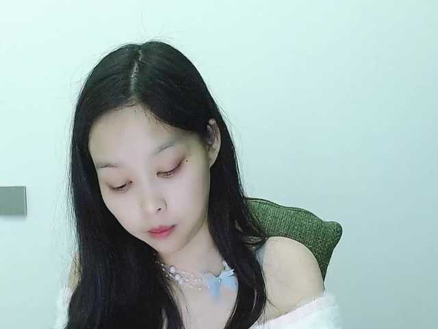 Selinababy99's BongaCams show and profile