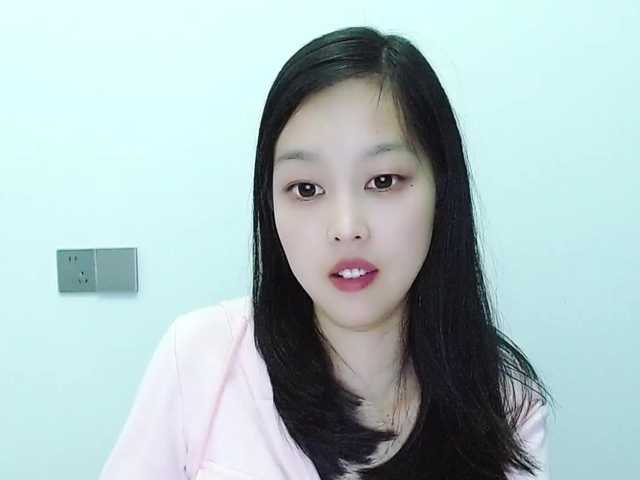 Selinababy99's BongaCams show and profile