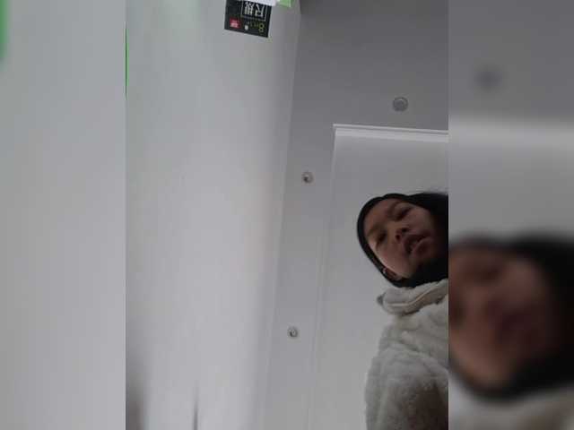 Selinababy99's BongaCams show and profile