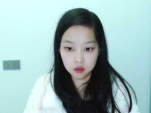 Selinababy99's BongaCams show and profile