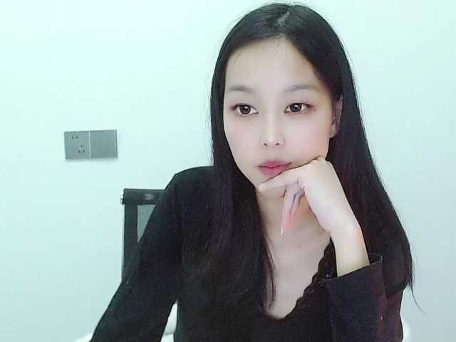 Selinababy99's BongaCams show and profile