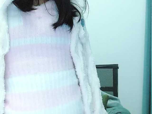 Selinababy99's BongaCams show and profile