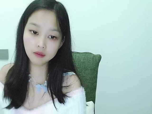 Selinababy99's BongaCams show and profile