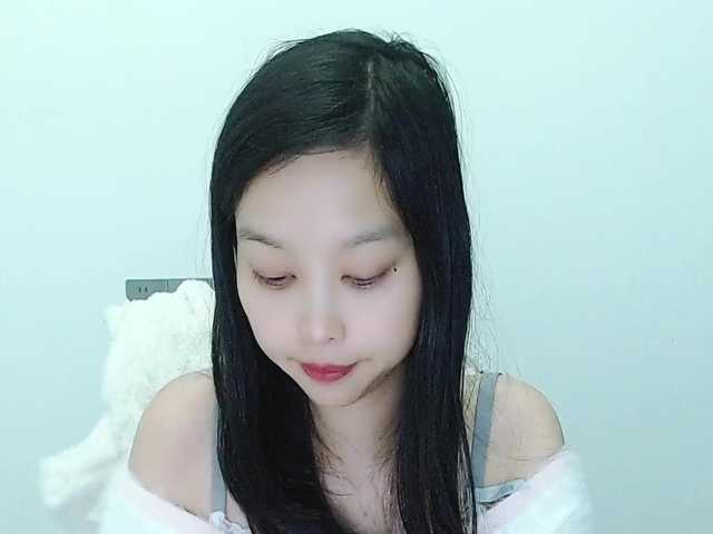 Selinababy99's BongaCams show and profile