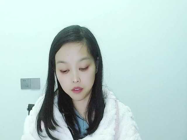 Selinababy99's BongaCams show and profile